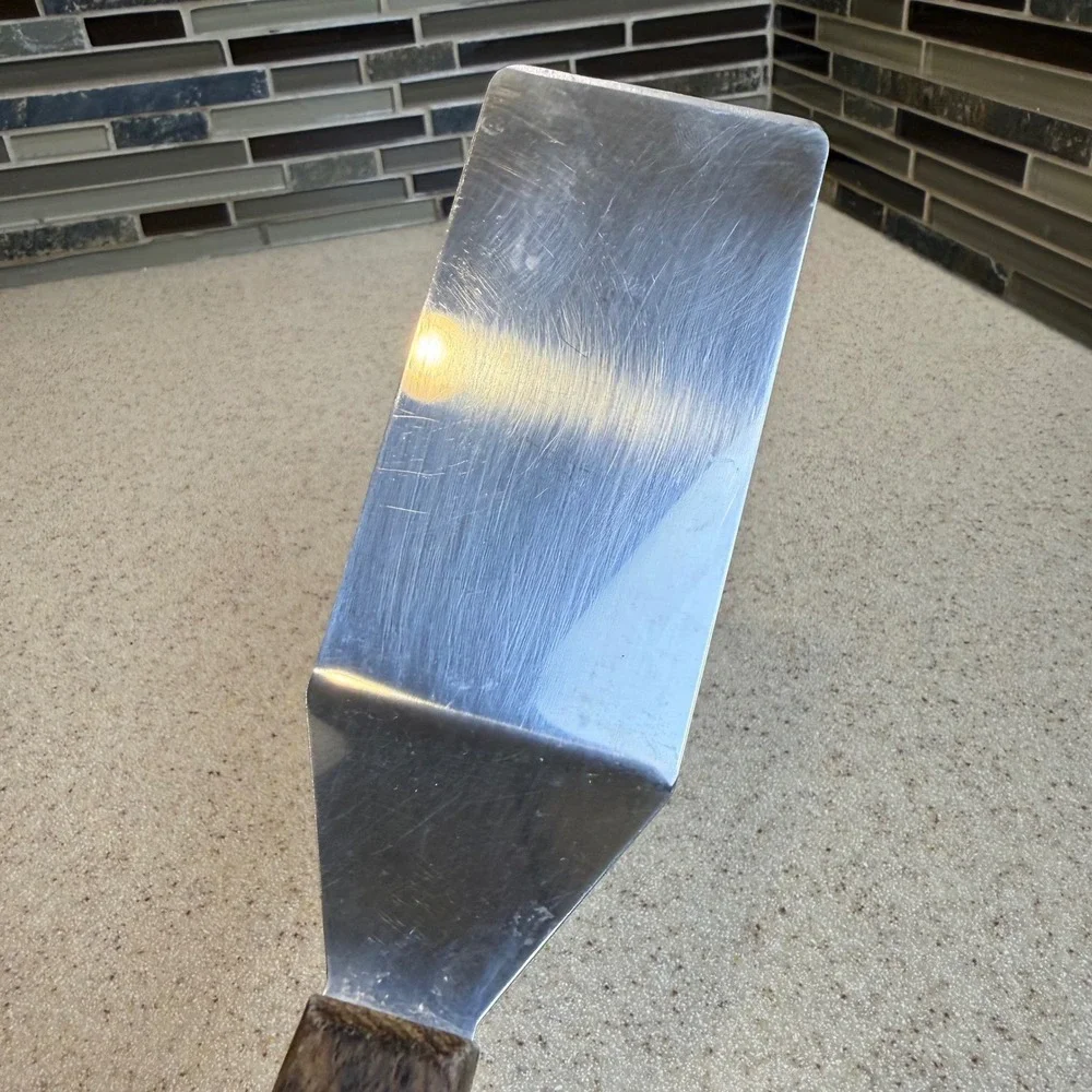 VTG Robinson Knife Co Stainless Steel Short Spatula Turner Wood Handle USA 9.75